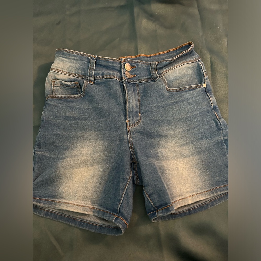 Honey Bristle Shorts Petite Size 4